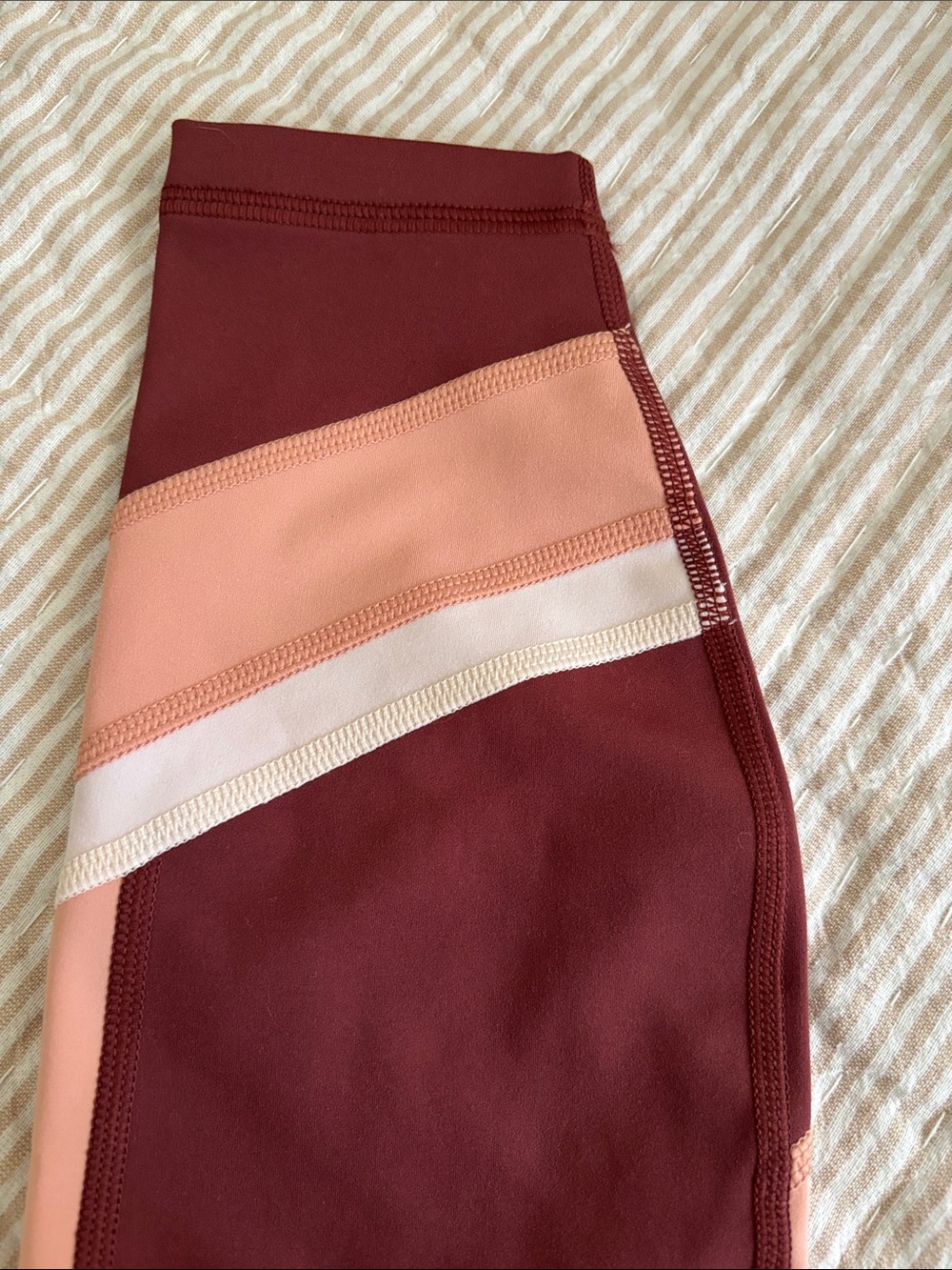 NWOT Spiritual Gangster - Velo Dream Tech Leggings in washed burgundy SZ Small - Picture 7 of 10